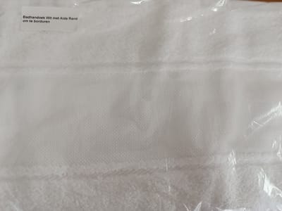 Handdoek met aida band 50 x 100 cm wit