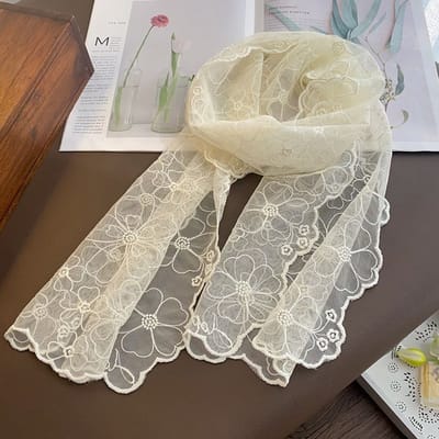 Écharpe fine en dentelle pour femme pour la protection solaire d'été et la protection élégante du cou 138*30cm blanc