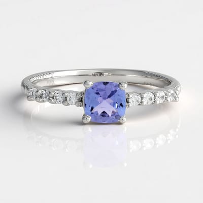 Cavill - Elegante Zilveren Ring met Tanzaniet 0,54 ct & Zirkonia 0,17 ct - 925 Sterling Zilver Platina Coating - Antiek Kussen Geslepen Sieraad