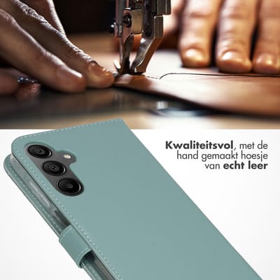Selencia Hoesje - Geschikt voor Samsung Galaxy A15 (4G) / A15 (5G) - Echt Lederen Bookcase - Air Blue