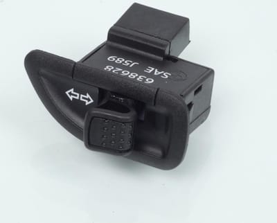 rms stuurhoes knop voor aprilia 125 scarabeo light scooter 2006 tot 2011 58056r / 6426795 / knipperlichten nieuw