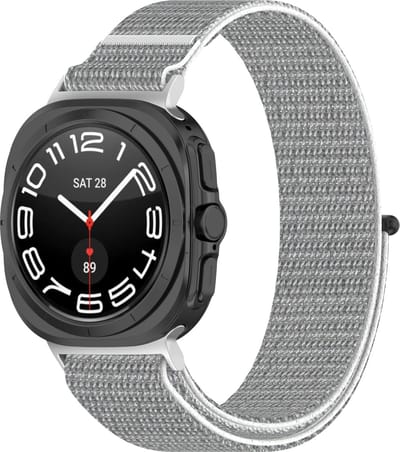 By Qubix - Compatible Samsung bandje - Nylon Sport loop bandje - Lichtgrijs - Geschikt voor Samsung Galaxy Watch Ultra / Ultra 2 - 47mm