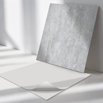 Wallfluent Vinyl Tegels - Natuursteen textuur Vinyl Wandtegels - 30 cm x 30 cm - Grijs PVC Tegels - Verpakking van 9 stuks - Vierkant PVC Tegels - Texturen Plaktegels - Wand PVC Tegels - Plaktegels Keuken en Badkamer