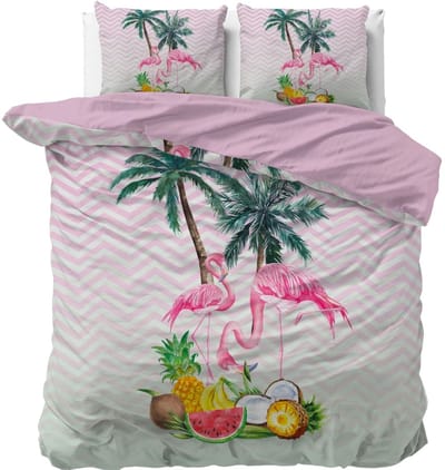 Lits-jumeaux dekbedovertrek (dekbed hoes) roze – wit met flamingo’s (vogels) onder palmbomen met tropisch fruit (ananas, meloen, kokosnoot, bananen) 240 x 220 cm (trendy meiden beddengoed!)