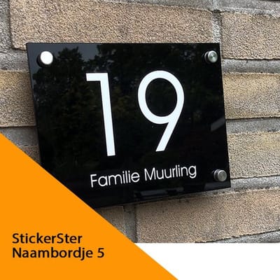 Naambordje voordeur zwart 15x20 cm strak - nummer en naam eronder