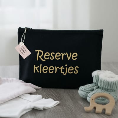 Organizer | Reserve kleertjes | Gifts by M | Etui | Opbergtasje | Katoen | Luiertas | Zwart | Goud | Baby | Kraamcadeau