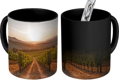 Magische Mok - Foto op Warmte Mokken - Koffiemok - Wijngaard - Zonsondergang - Landschap - Magic Mok - Beker - 350 ML - Theemok