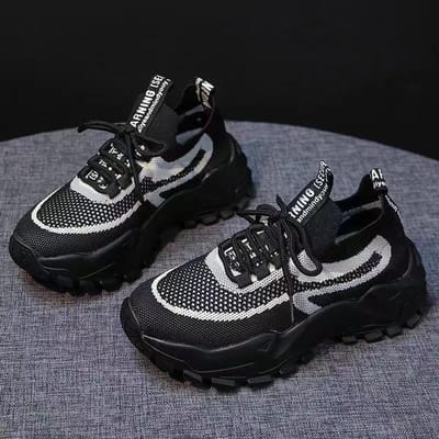 Lente Nieuwe Damesschoenen Ademend Vliegweefsel Damesschoenen Eenvoudig en Comfortabel Zachte Zool Hardlopen Sportschoenen Papa Schoenen 41 gray