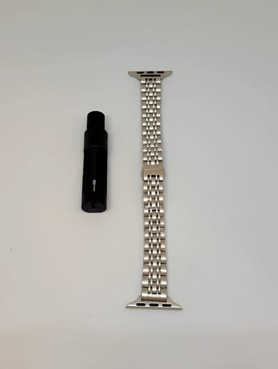 Jumada's - Stijlvolle dunne RVS band - Geschikt voor Apple Watch 38-42mm - Voor iWatch Series 1-10 - Elegante metalen kettingband voor dames - Compatibel met alle modellen