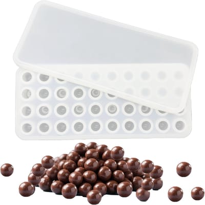 Bolvormige siliconen chocoladevorm, 20 mm diameter, 40 uitsparingen, BPA-vrij, mini bolvormige siliconen chocoladevorm met deksel, geschikt voor het maken van chocolade, pralines, snoepjes, ijsblokjes, cakeballen (wit, 2 cm diameter)