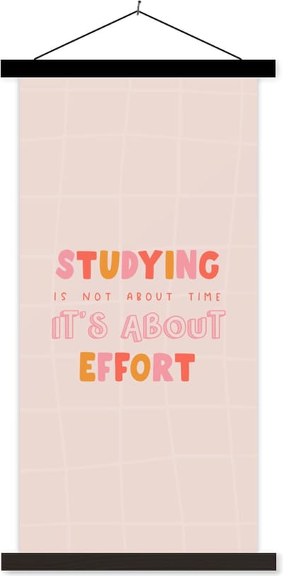 Posterhanger incl. Poster 40x80 cm - Schoolplaat - Studeren - Tijd - Onderwijs - Quotes - Textielposter - Zwarte latten