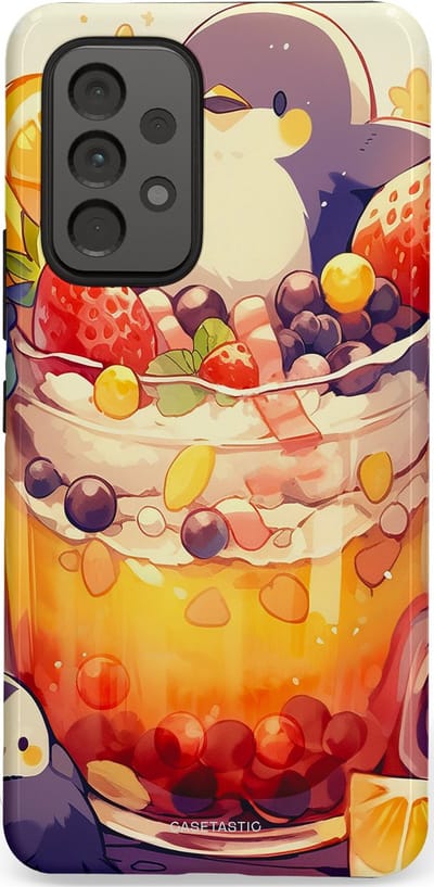 Casetastic Hoesje Geschikt voor Samsung A53 - Stijlvolle Beschermende Duo-layer Case - pinguïn Cocktail