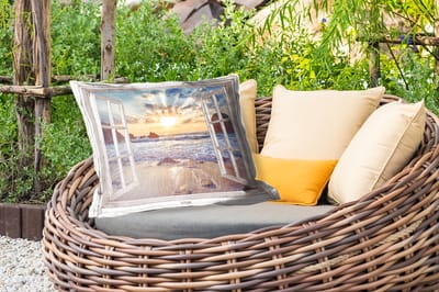 Buitenkussens - Strand - Doorkijk - Zonsondergang - Landschap - Zee - Natuur - 60x40 cm - Weerbestendig