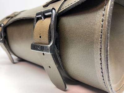 Dries Design D3SD - Roltas - Toolrol - Gereedschaps rol - Tool rol - Harley - Yamaha - Honda - Suzuki - Kawasaki - Leder – super toolrol – Bruin – 34 x 16 cm