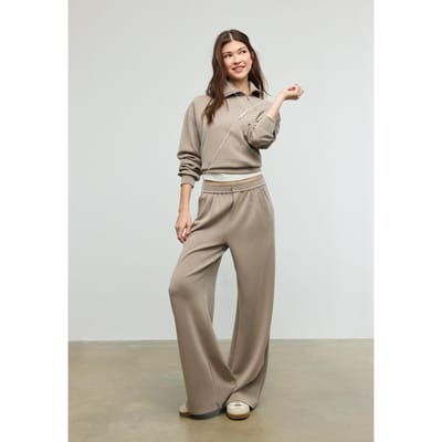 Stradivarius Broek met plooien en zachte touch  Beige XS