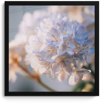 Poster in lijst - Fotolijst 40x40 cm - Posters - Bloemen - Lichtblauw - Wazig - Trosje - Posterlijst zwart - Decoratie - Wanddecoratie woonkamer - Muurdecoratie slaapkamer