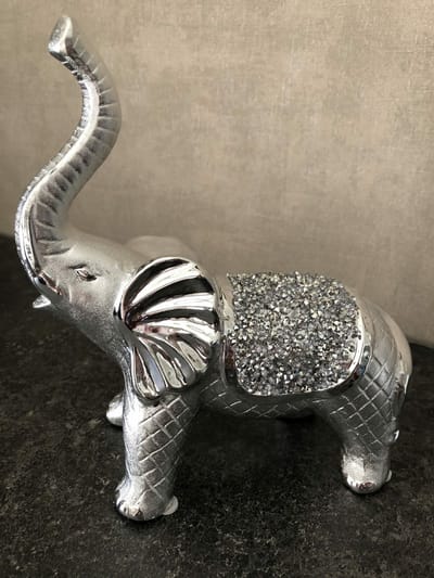 Decoratieve Rechtstaande Olifant - Zilverkleurig - Keramiek - Medium