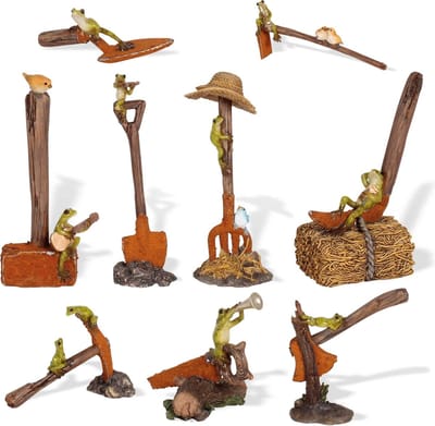 MadDeco - set van 9 beeldjes - kikkers met tuingereedschap - polystone - 8 tot 17 cm hoog