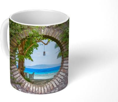 Mok - Koffiemok - Strand - Doorkijk - Tropisch - Strandstoel - Mokken - 350 ML - Beker - Koffiemokken - Theemok