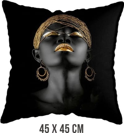 Allernieuwste.nl® Kussen Afrikaanse Vrouw met Gouden Sieraden - Kussenhoes polyester peach skin Perzikhuid - Kussenovertrek - Kleur Zwart Goud 45 x 45 cm