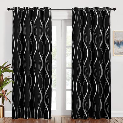 Dailygoods- Verduisteringsgordijnen set van 2 - Zwart - H 220 x B 140 cm - Ondoorzichtig - Inslagringen - Gelijnd printpatroon - Gordijnen