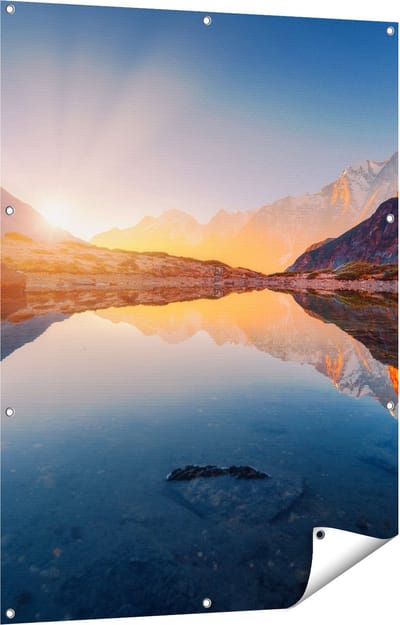 Gards Tuinposter Bergen Landschap met Zonsopgang - 90x120 cm - Tuindoek - Tuindecoratie - Wanddecoratie buiten - Tuinschilderij