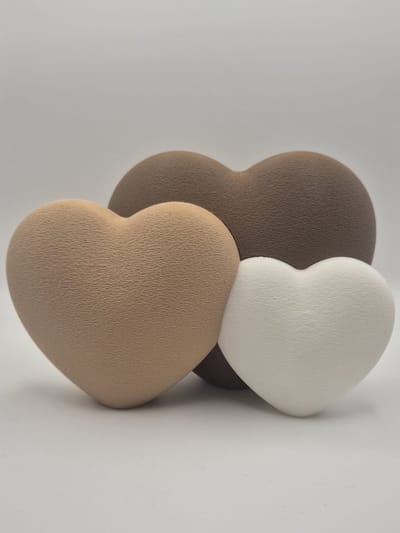 Decoratieve Harten Set van 3 – 3D Geprint – Beige, Bruin & Wit – Moderne Woondecoratie – 11 cm, 9 cm & 7 cm