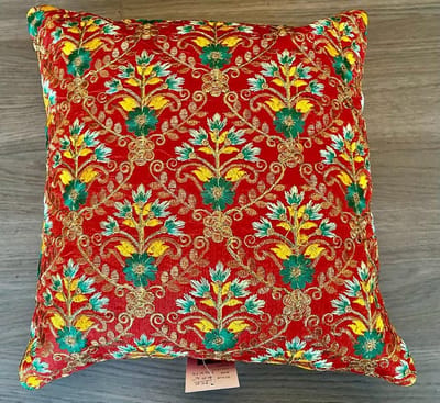 Kussens woonkamer - kussenhoes 35 x 35 cm - kussensloop - sierkussens - cushion cover - katoensilk - Kussenhoesjes - 2 stuks - etnisch Indiaas - borduurwerk - embroidery