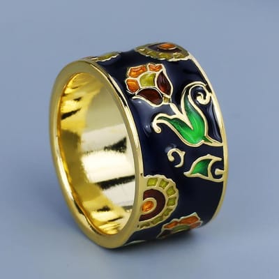 Hot Selling Etnische Stijl Ring Retro Geëmailleerd 18K Goud Bloemen Klassiek Temperament Dames Accessoires No. 8 beige