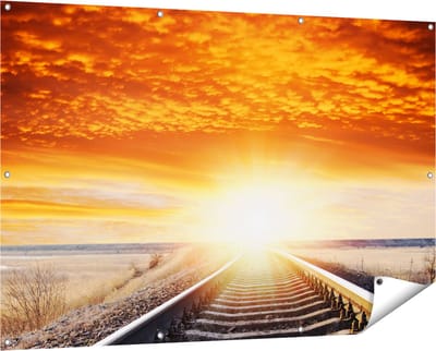 Gards Tuinposter Rails Spoorweg bij Zonsondergang - 150x100 cm - Tuindoek - Tuindecoratie - Wanddecoratie buiten - Tuinschilderij