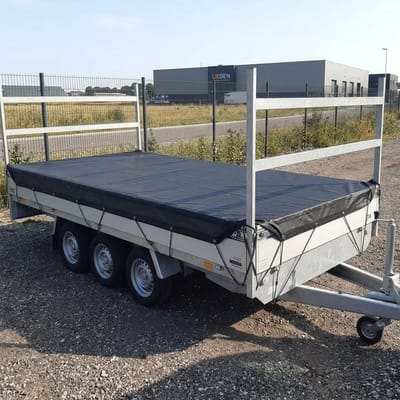 Aanhangernet PVC 250x470 cm met zeilringen zwart fijnmazig