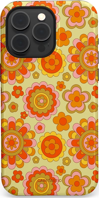 Casetastic Hoesje Geschikt voor Apple iPhone 15 Pro Max Magsafe - Stijlvolle Beschermende Duo-layer Case - Retro Oranje Bloemen