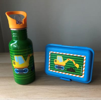 voertuigen (tractor, graafmachine, brandweer) lunchboxje met grote graafmachine RVS drinkfles - Die spiegelburg serie Later als ik groot ben ...