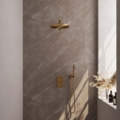 Brauer Gold Carving thermostatische inbouw regendouche 3-weg omstelling SET 26 met 30 cm douchekop en rechte muurarm en staaf handdouche en doucheslang en wandaansluitbocht goud geborsteld PVD