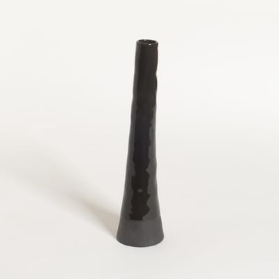 The Table atelier - vaas - Ø 6 * 22,5 cm - keramiek - handgemaakt - zwart