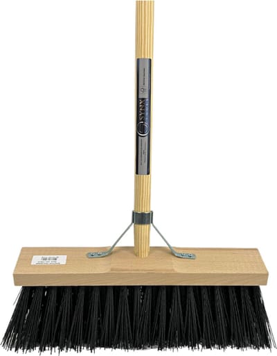Synx Tool bezem Nylon Straatbezem Zwart 40cm - bezem buiten - Bezems - Tuinbezem - Kunststof haren - Bezem met steel 150 cm - Schrobborstels - Buitenbezem - schoonmaakartikelen - Steel 150 cm