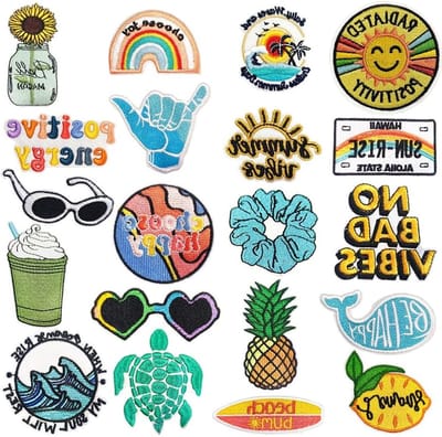 Zomer thema patches set van 20 stuks, strijk- en naai patches voor kleding, tassen en accessoires, strand, surfen en zonnebrillen