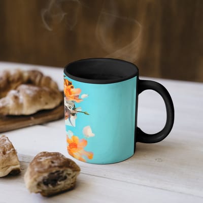 Magische Mok - Foto op Warmte Mokken - Koffiemok - Bloemen - Vrouw - Zonnebril - Blauw - Magic Mok - Beker - 350 ML - Theemok
