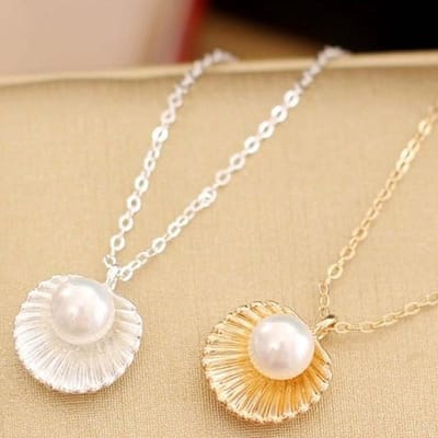 Ketting met schelp en parel zilverkleur
