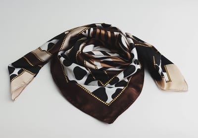 Sienna Bandana Dames – Accessories Junkie Amsterdam – 70x70 cm – Panter & Zebra Print – Zwart / Bruin / Wit – Viscose Zijde