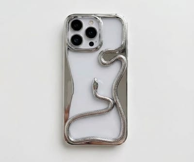 Zilverkleurig transparant telefoon hoesje geschikt voor iPhone 14 Pro – backcover met 3D slang detail, zacht TPU softcase met verhoogde rand en elektroplating afwerking