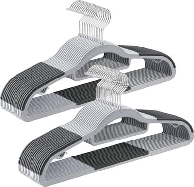 SONGMICS kleerhangers, set van 30, kleerhanger van kunststof, zware uitvoering, met antislipdesign, ruimtebesparend, 0,6 cm dik, 360° draaibare haak, 42 cm breed