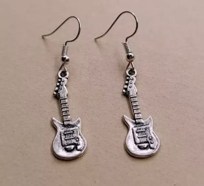 Akyol - Gitaar oorbellen - muziek oorbellen - rock gitaar oorbellen - oorbellen - oorbellen voor muzikanten - oorbellen voor meisjes - kerstcadeau- kerstcadeau voor kinderen