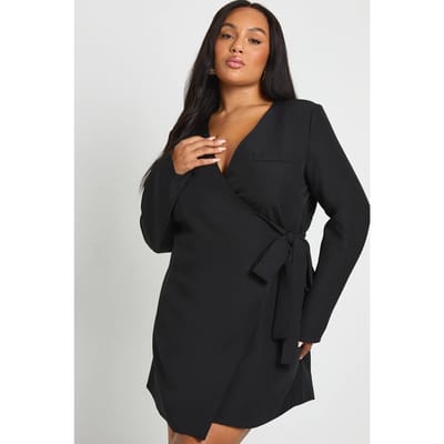 boohoo Dames Plus-size getailleerde wikkeljurk met zijstrik | Zwart | Maat: 44