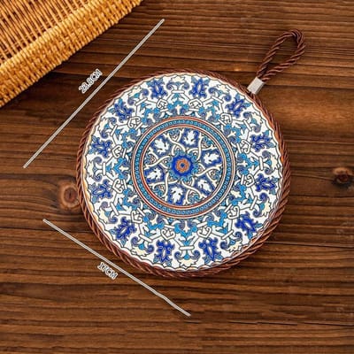 1 pièce de coussin isolant en céramique, surface en céramique et fond en liège avec corde de suspension, convient pour servir des assiettes, des tasses et des poêles. Diameter 17cm gray