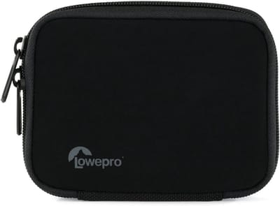 Compacte camera-etui voor digitale opslagapparaten zwart