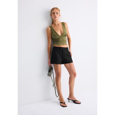 Stradivarius Geklede short met riemlussen  Zwart 34