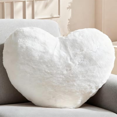 Fluffy Hart Kussen voor Kinderen - Schattige Decoratie voor de Kinderkamer, Perfect voor Valentijnsdag, Moederdag en Verjaardagen, Ideaal voor Sofa, Bed en Reizen (Wit)