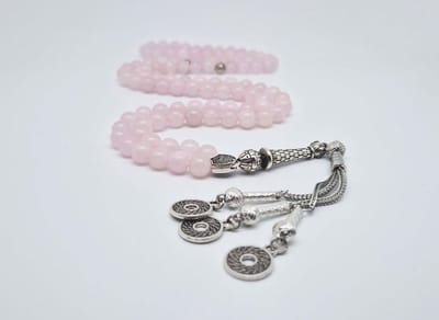 Handgemaakte tesbih "Tasbih" natuursteen "Roze kwartz" - Aantal kralen 99 - Diameter kralen 8MM - met metaal tassel "Omarmen" - Een mooi cadeau-idee