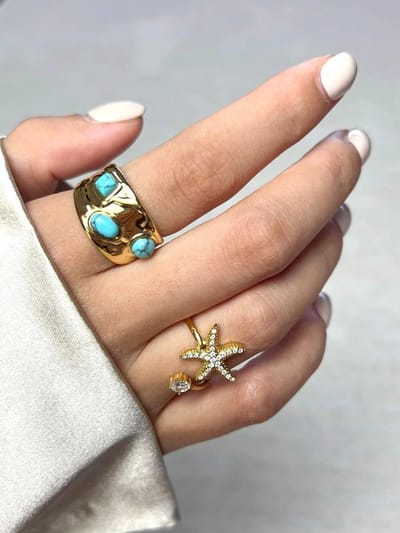 Cliste Couture AQUAMARINE REKBAS RING - Goud Kleurig - Dames Ring - Vrouwen Cadeau - Dames Sieraden - Verstelbaar
